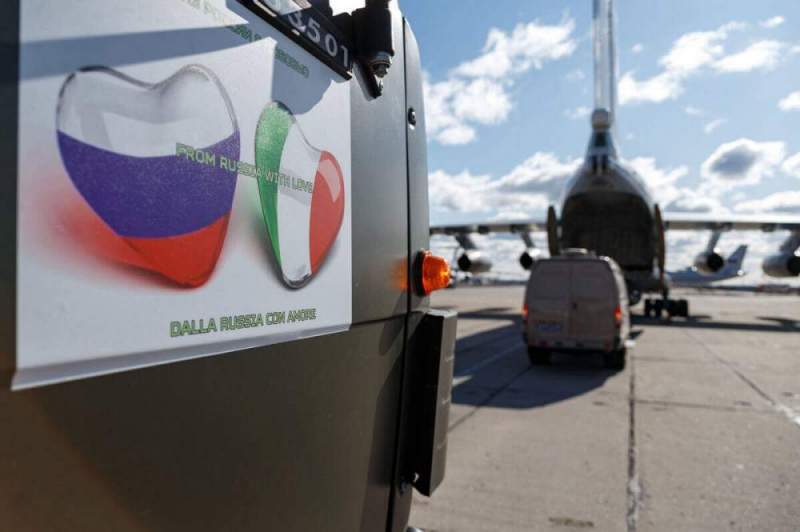 Захарова скептически отнеслась к заявлениям о «бесполезности российской помощи» для Италии