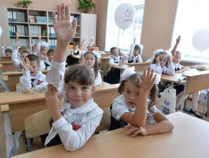 Новый учебный год в России начнется по расписанию - 1 сентября
