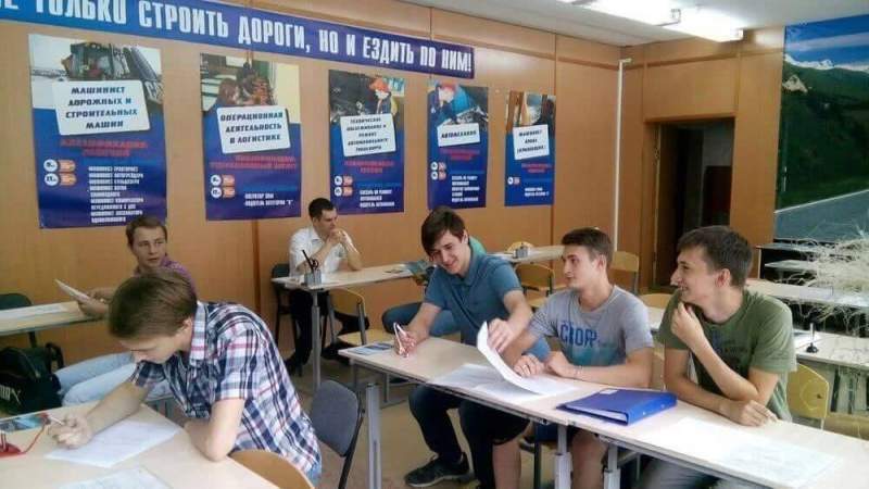Абитуриенты Новосибирской области выбирают рабочие профессии