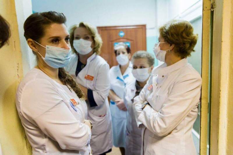 Почти 50% российских врачей считают, что статистика по Covid-19 занижена