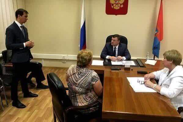 Услышать, разобраться, помочь: губернатор Александр Никитин провел прием граждан по личным вопросам