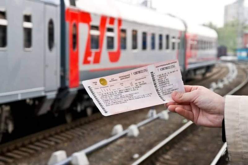 Путин запретил россиянам возвращать билеты на поезда 