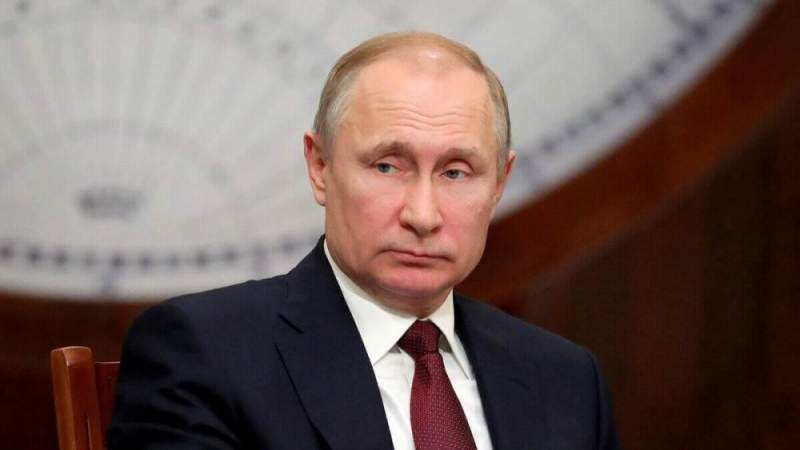 Песков рассказал, почему Путин выбрал выжидательную позицию по Украине