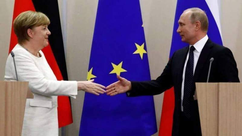 Путин проведет встречу с Меркель